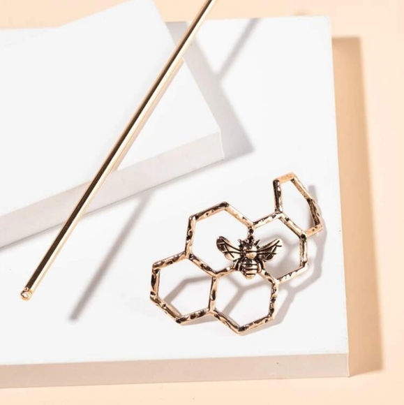 *Payton* Bee Hair Clasp - Picture 2 of 3